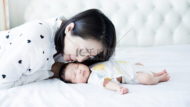 目前，育儿嫂培训证书主要分为以下几种：